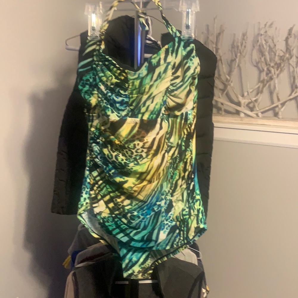 It Figures Strapless One Piece Ruched Size 10